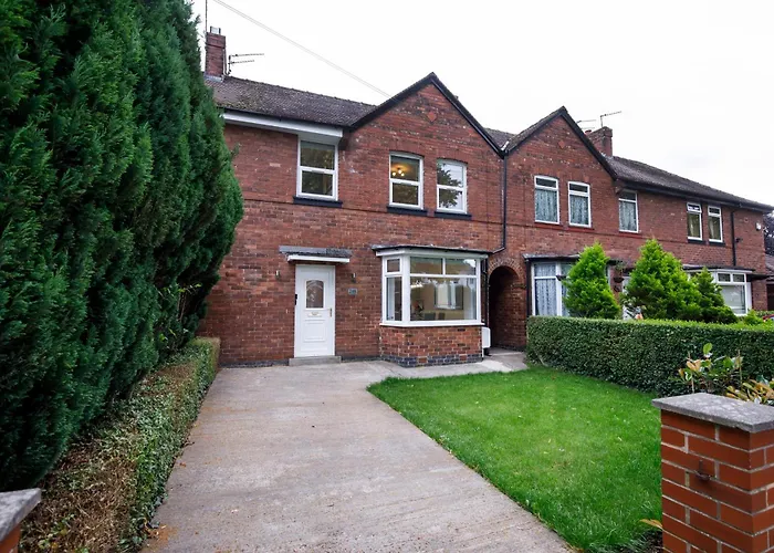 The Burton 3 Bedroom House Sleeps 6