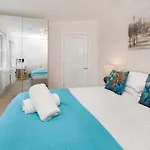 The Burton 3 Bedroom House Sleeps 6 York